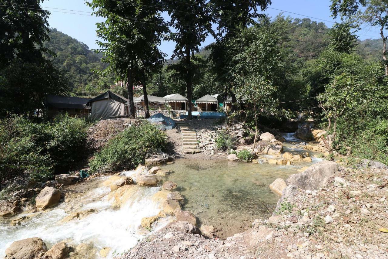 Oyo 23439 Tapovan Heights Camp & Resort Narendra Nagar Buitenkant foto