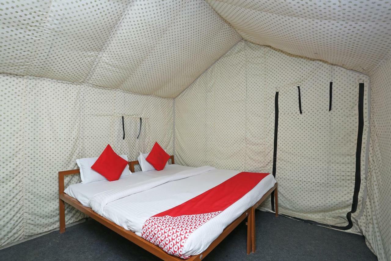 Oyo 23439 Tapovan Heights Camp & Resort Narendra Nagar Buitenkant foto