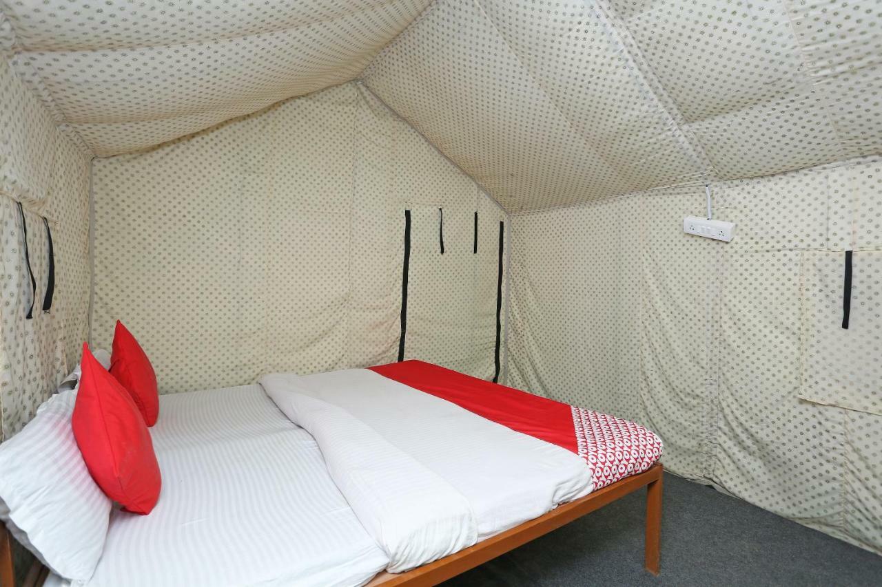 Oyo 23439 Tapovan Heights Camp & Resort Narendra Nagar Buitenkant foto