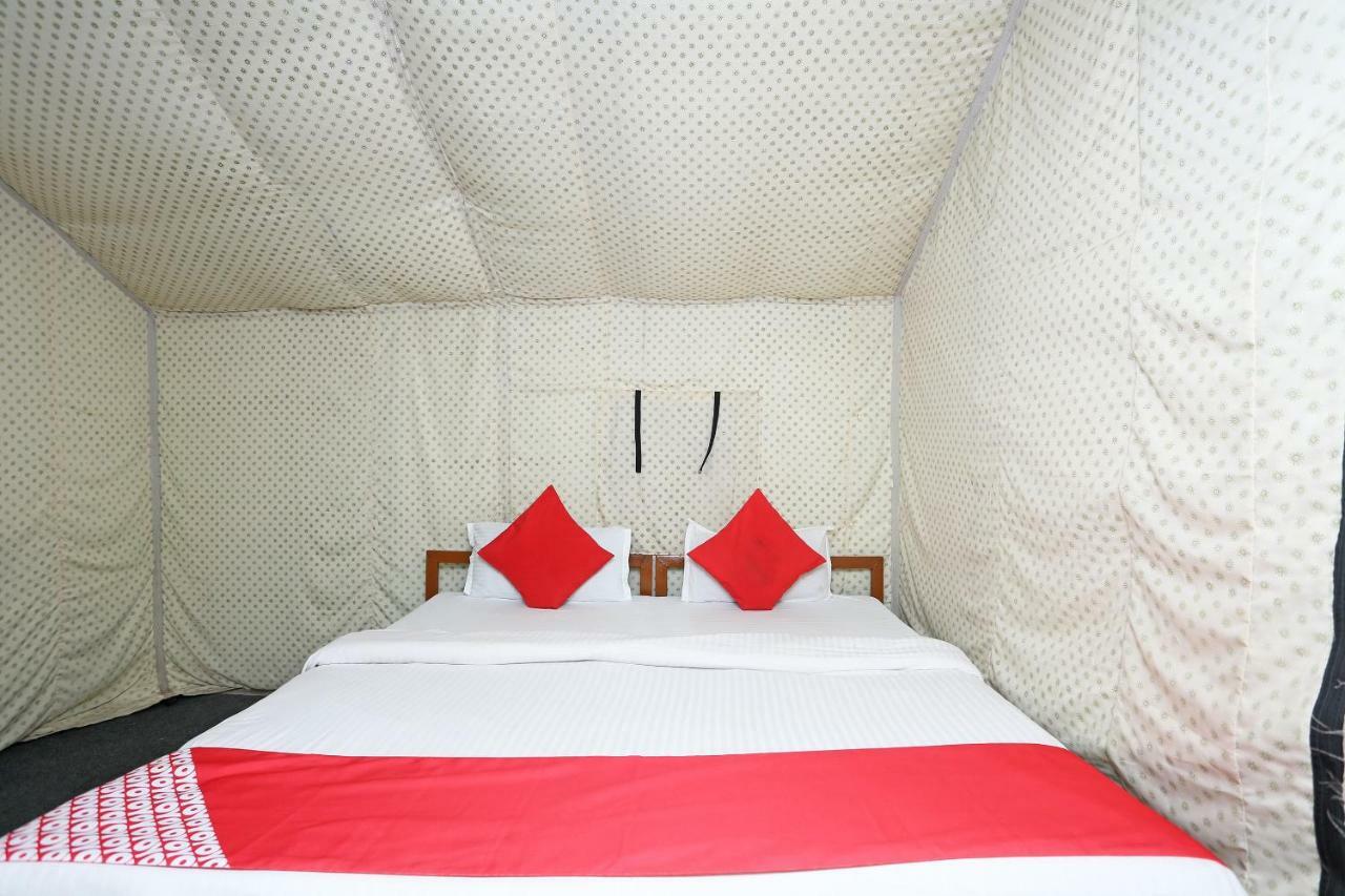 Oyo 23439 Tapovan Heights Camp & Resort Narendra Nagar Buitenkant foto